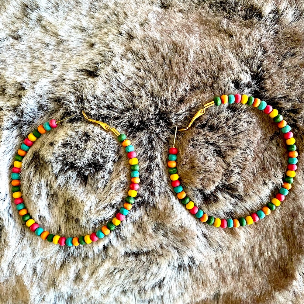 Colorful beads hoop earrings